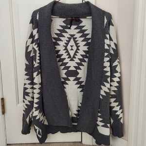 Heart~n~crush grey and white open front cardigan. Women's large